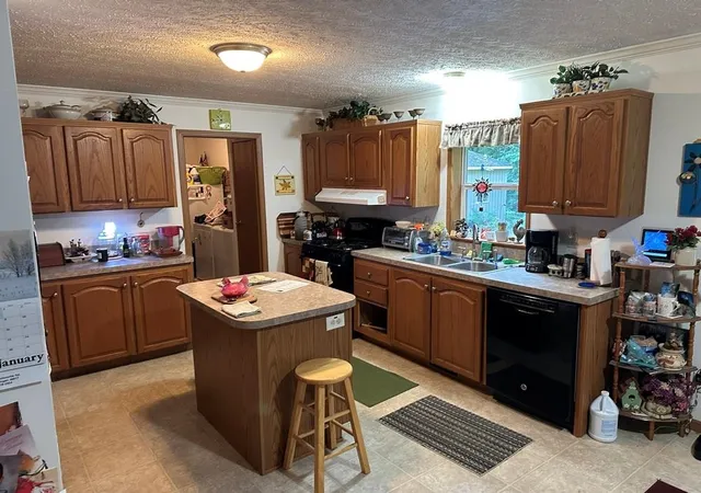 Photo 3 of Single family home for sale at 7894 Springwood Lake Rd, Harrison, MI 48625 | MLS# 50218116 | Listing updated on 2026-09-02