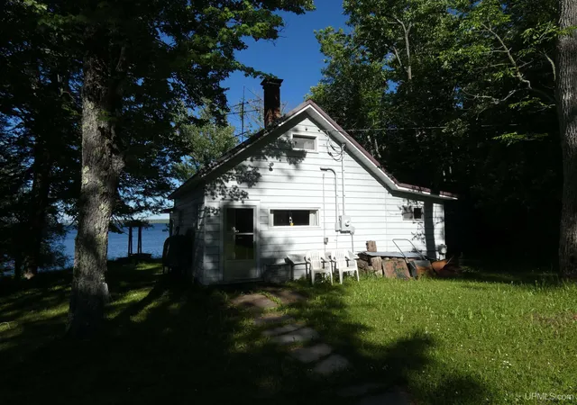 Homes for sale in Bergland, MI | 15556 M-64 Hwy, Bergland, MI 49910 | MLS# 50212740
