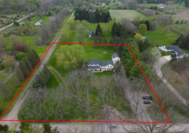 2nd image of 6121 Saline Waterworks Rd, Saline, MI 48176 | MLS# 70541939
