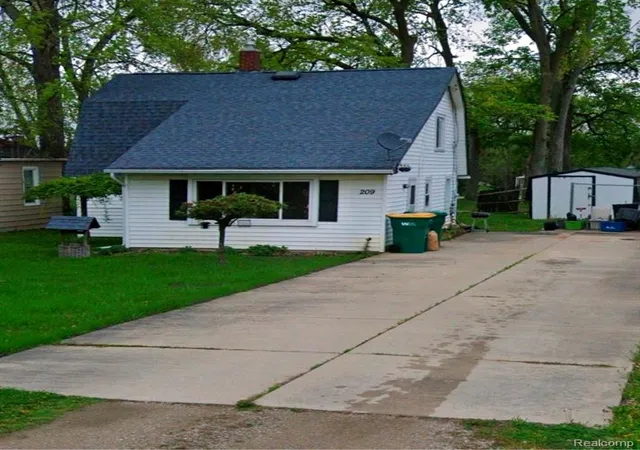 Homes for sale in Gaines, MI | 209 Park St, Gaines, MI 48436 | MLS# 61001005