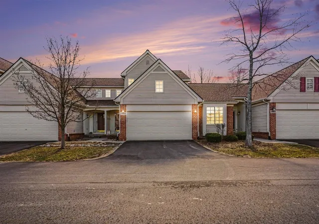 Homes for sale in Howell, MI | 4404 Willow View Ct, Howell, MI 48843 | MLS# 70519298