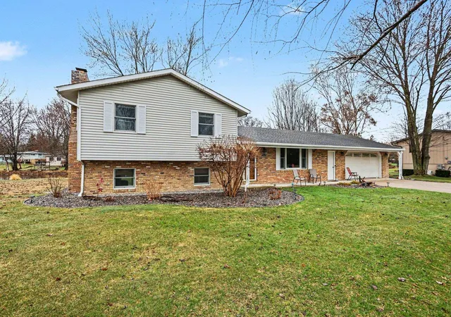 3rd image of 3315 Harris Lane St, Bay City, MI 48706 | MLS# 50203539