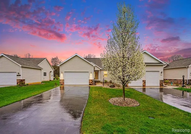 Homes for sale in Stockbridge, MI | 4013 Eastbridge Circle Rd, Stockbridge, MI 49285 | MLS# 60985676