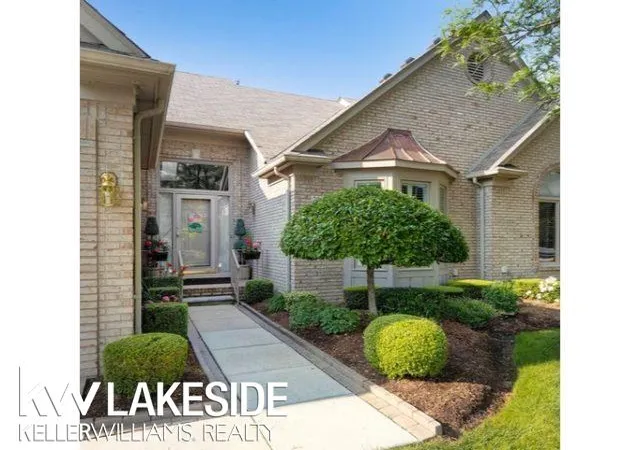 Photo 1 of Condominium at 20359 Millville Dr, Macomb, MI 48044 | MLS# 50208953 | | Sold on 2026-06-25