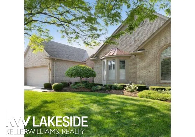 Photo 3 of Condominium at 20359 Millville Dr, Macomb, MI 48044 | MLS# 50208953 | | Sold on 2026-06-25