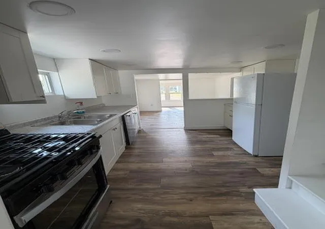 Photo 4 of Single family home for sale at 335 S Pleasant St, Watervliet, MI 49098 | MLS# 70549011 | Listing updated on 2026-09-22