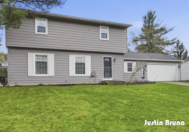 Homes for sale in Ada, MI | 6866 Adaside Dr, Ada, MI 49301 | MLS# 70534054