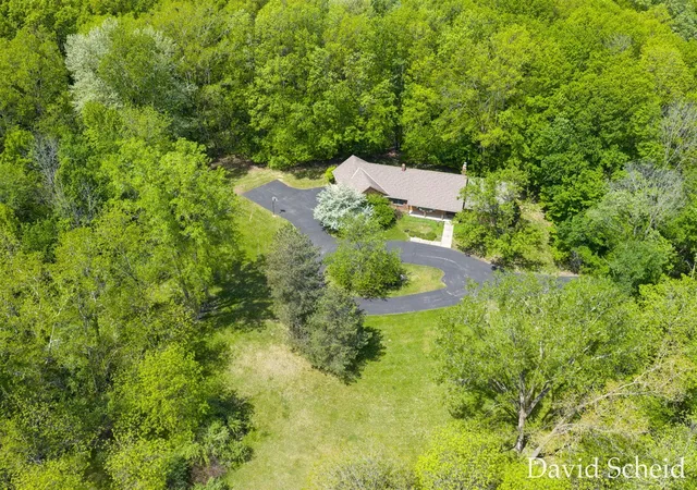 Homes for sale in Caledonia, MI | 10225 River Shore Dr, Caledonia, MI 49316 | MLS# 70534170