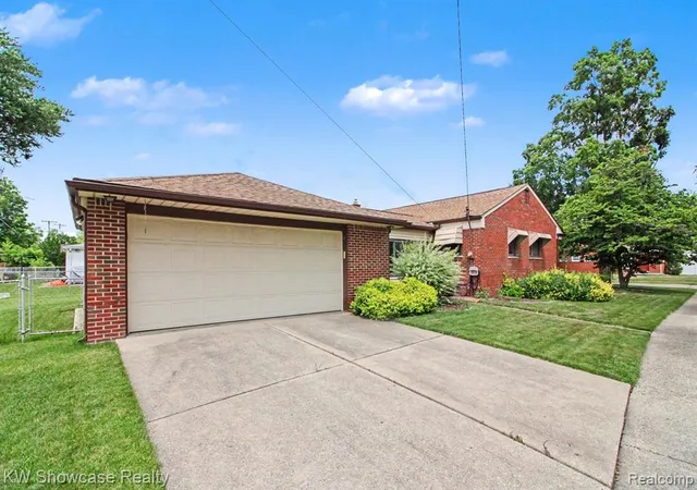 Homes for sale in Livonia, MI | 29115 Westfield St, Livonia, MI 48150 | MLS# 61003568
