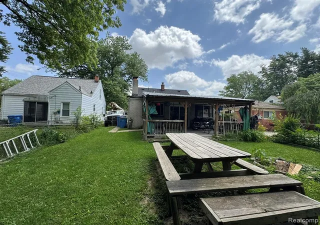 Homes for sale in Dearborn Heights, MI | 4640 Jackson St, Dearborn Heights, MI 48125 | MLS# 61007696