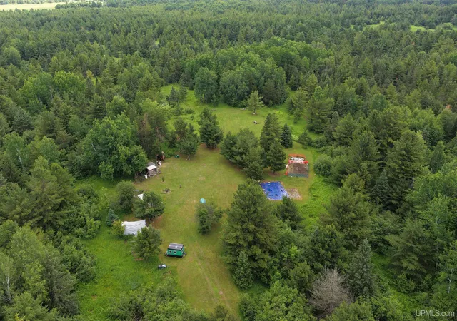 Homes for sale in Bruce Crossing, MI | 12416 Blacksmith Rd, Bruce Crossing, MI 49912 | MLS# 50214387