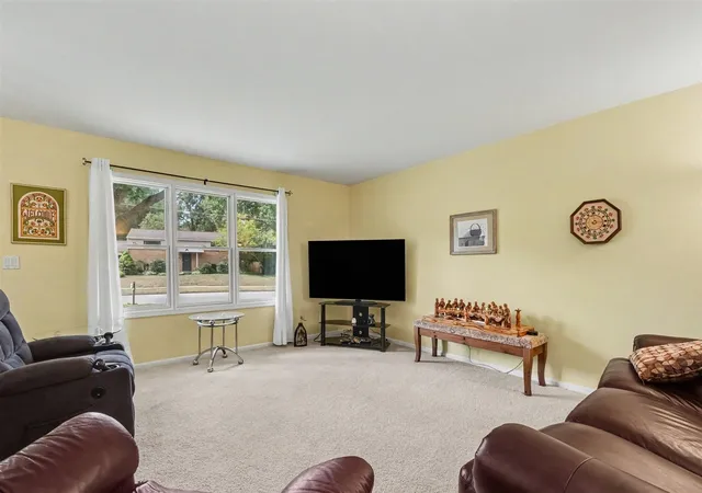 Photo 4 of Sale Pending at 8364 Atlanta Dr, Rockford, MI 49341 | MLS# 70549665 | Listing updated on 2026-09-17
