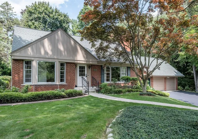 1st image of 32430 Dohany Dr, Farmington, MI 48336 | MLS# 70485665