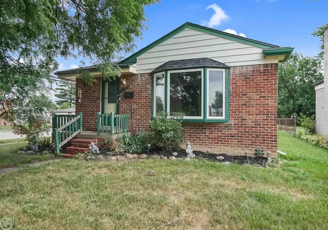 1st image of 578 Belton St, Garden City, MI 48135 | MLS# 50218583