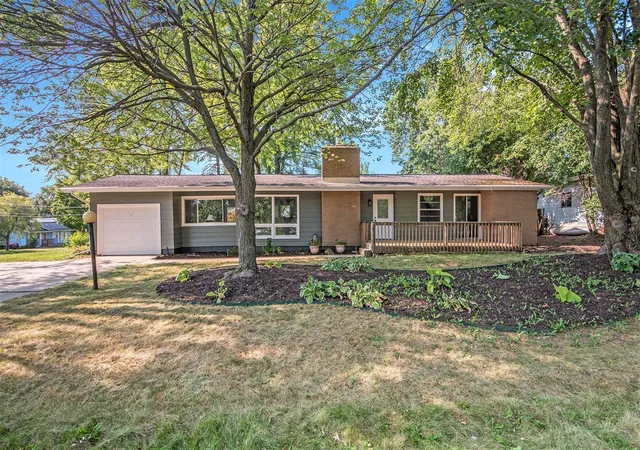 Homes for sale in Grand Rapids, MI | 2709 Abigail St, Grand Rapids, MI 49506 | MLS# 70492967