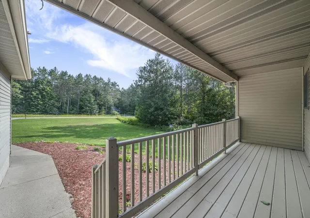 3rd image of 19843 Pine Woods Dr, Lake Ann, MI 49650 | MLS# 80071639