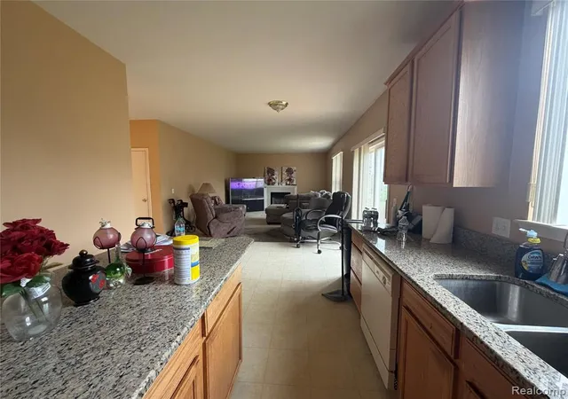 Homes for sale in Clinton Township, MI | 15519 Brookstone Dr, Clinton Township, MI 48035 | MLS# 61004257