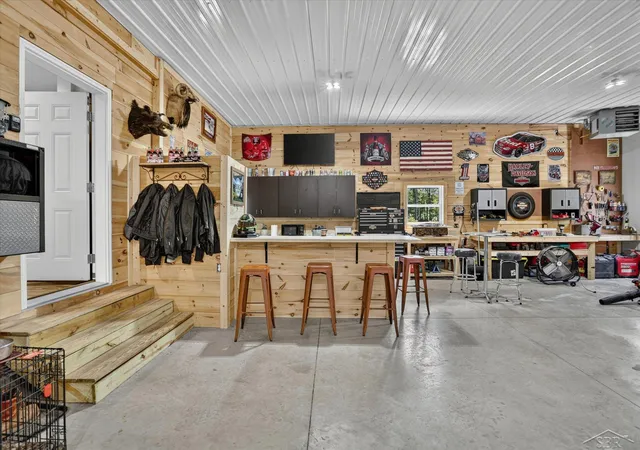 4th image of 5590 N Jefferson Rd, Midland, MI 48642 | MLS# 50213934