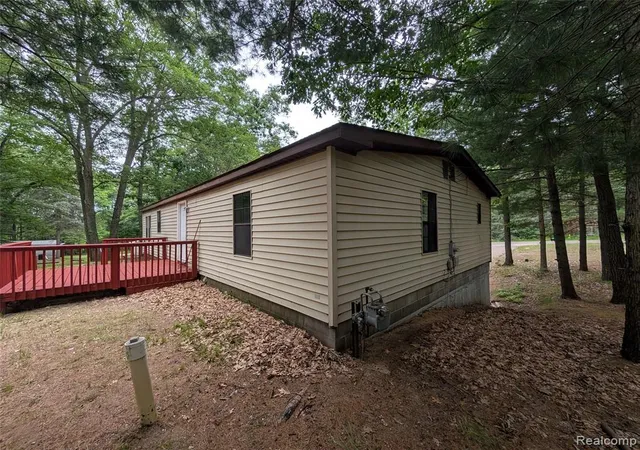 Homes for sale in Prudenville, MI | 3817 S Townline Rd, Prudenville, MI 48651 | MLS# 61007359