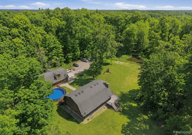 Homes for sale in Byron, MI | 14830 County Line Rd, Byron, MI 48418 | MLS# 60999459