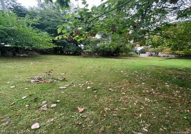 4th image of 000,001,002,003 Walton - Possible 4 Home Sites, Rochester Hills, MI 48307 | MLS# 60146527