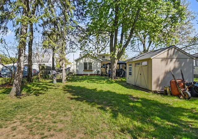 Homes for sale in Wyoming, MI | 3329 Hubal Ave, Wyoming, MI 49519 | MLS# 70530736