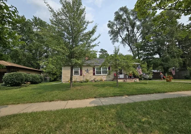 Photo 3 of Sale Pending at 3110 Boston St, Midland, MI 48642 | MLS# 50215378 | Listing updated on 2026-09-05