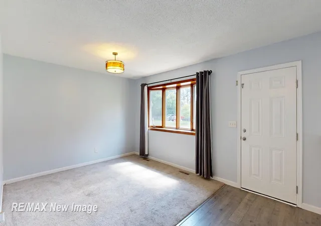 Homes for sale in Saginaw, MI | 140 Elaine St, Saginaw, MI 48609 | MLS# 50213132