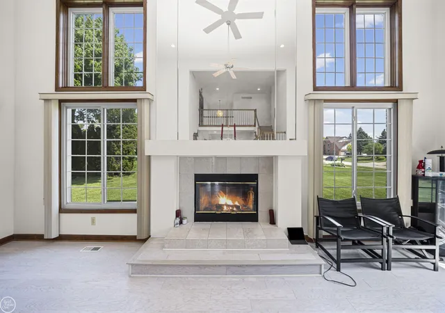 5th image of 48430 Montelepre Dr, Shelby Township, MI 48315 | MLS# 50210083