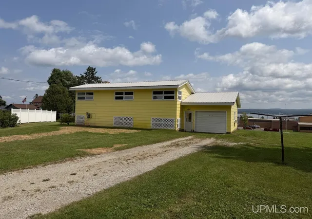 Photo 1 of Single family home for sale at 515 Bowling Ave, Baraga, MI 49908 | MLS# 50217342 | Listing updated on 2026-08-13