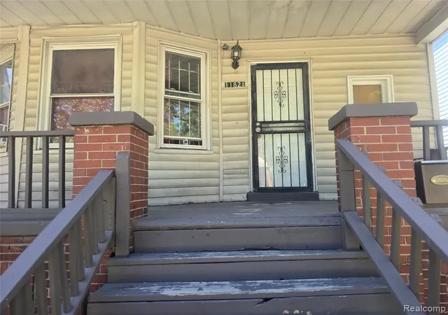 Homes for sale in Hamtramck, MI | 11821 Gable St, Hamtramck, MI 48212 | MLS# 61006561