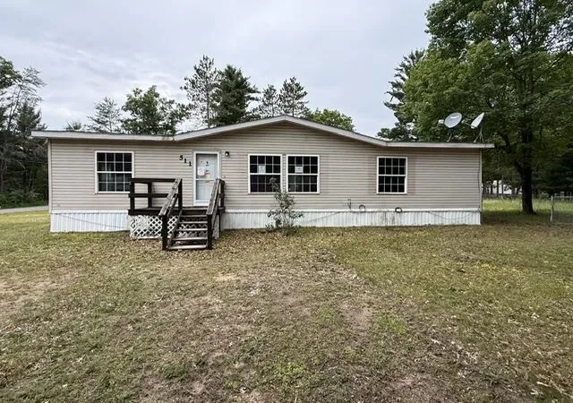 Photo 1 of Single family home for sale at 511 Oak St, Baldwin, MI 49304 | MLS# 80072780 | Listing updated on 2026-09-02