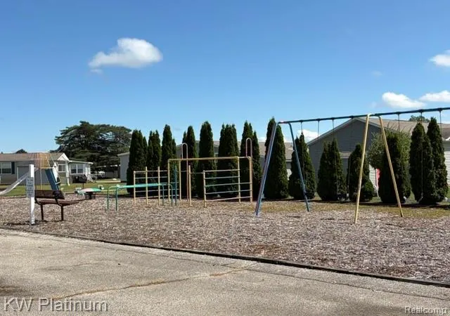 31st image of 6196 Green Lake Ct, Kimball, MI 48074 | MLS# 61022600