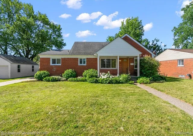 Photo 2 of Single Family Residence at 14201 Kingston St, Oak Park, MI 48237 | MLS# 60998617 | | Sold on 2026-06-24