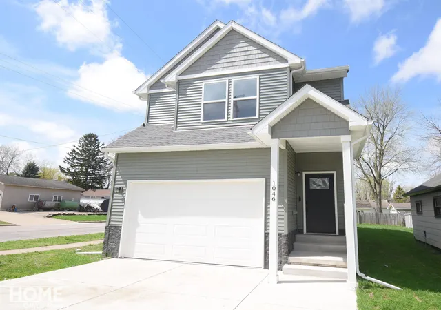 Homes for sale in Owosso, MI | 1046 S Pearce St, Owosso, MI 48867 | MLS# 50192305