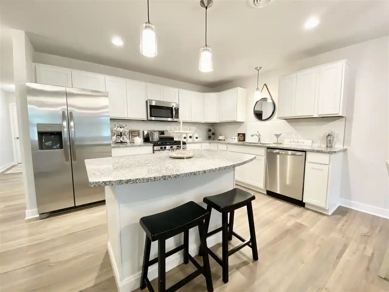 Listing Photo 2 - Condo for sale in 4293 Highpoint Dr located at 4293 Highpoint Dr, Wayland, MI 49348 - Unit #105