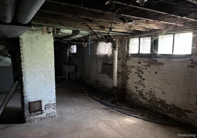 Photo 31 of Multi family home for sale at 4031 Garland St, Detroit, MI 48214 1595 | MLS# 61025610 | Listing updated on 2026-08-29