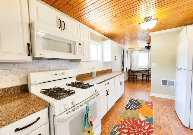 Photo 3 of Sale Pending at 1425 Russell Dr, Harrison, MI 48625 | MLS# 50217581 | Listing updated on 2026-09-14