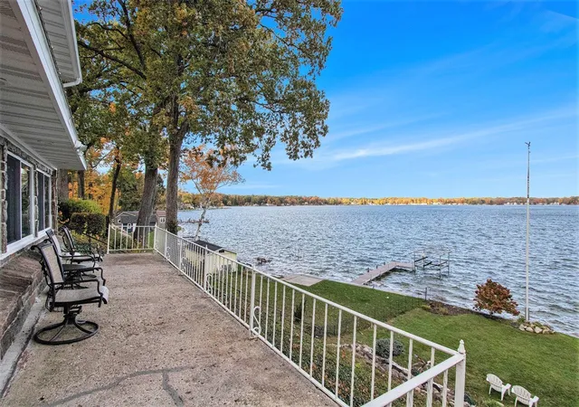 Photo 3 of Sale Pending at 33766 Forest Beach Dr, Eau Claire, MI 49111 | MLS# 70537583 | Listing updated on 2026-07-24