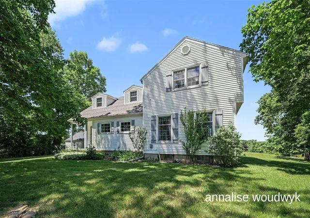 Homes for sale in Caledonia, MI | 7579 100th St, Caledonia, MI 49316 | MLS# 70541311