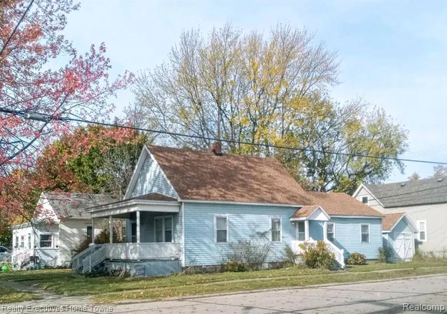 Homes for sale in Port Huron, MI | 1101 Ward St, Port Huron, MI 48060 | MLS# 61004714