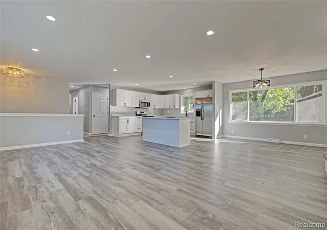 4th image of 6342 Restwood Dr, Linden, MI 48451 | MLS# 61006208