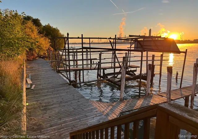 4th image of 3136 Military St, Port Huron, MI 48060 | MLS# 60150682