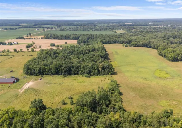 Photo 2 of Sale Pending at 14300 Union Rd, Hudson, MI 49247 | MLS# 70547850 | Listing updated on 2026-08-31