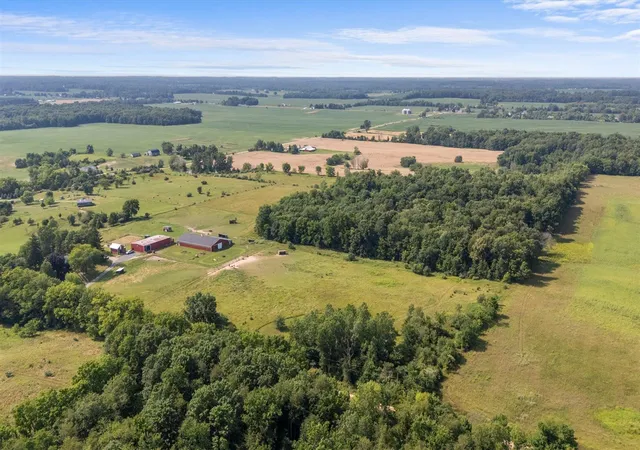Photo 3 of Sale Pending at 14300 Union Rd, Hudson, MI 49247 | MLS# 70547850 | Listing updated on 2026-08-31
