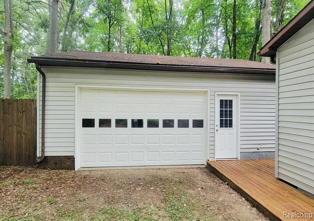 Photo 3 of Sale Pending at 5176 Winchester Pass Rd, Lapeer, MI 48446 8037 | MLS# 61023680 | Listing updated on 2026-09-14