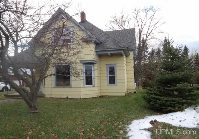 Homes for sale in Ontonagon, MI | 324 Greenland Rd, Ontonagon, MI 49953 | MLS# 50209130
