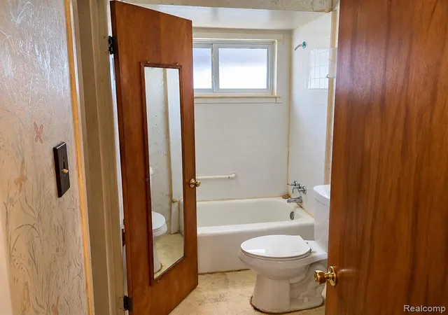 10th image of 4013 Fordline Rd, Lincoln Park, MI 48146 3707 | MLS# 61024107