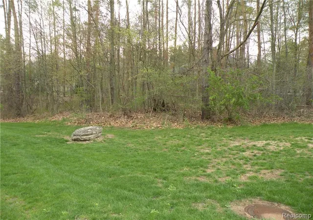 Homes for sale in Pinckney, MI | Lot 37 Alta Vista Dr, Pinckney, MI 48169 | MLS# 60363855