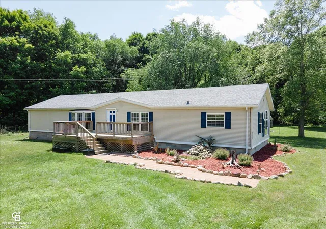 Photo 2 of Single family home for sale at 5901 Quain Rd Rd, Emmett, MI 48022 | MLS# 50180347 | Listing updated on 2025-12-14